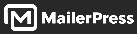 Logo für MailerPress. Ein fetter weißer Buchstabe M innerhalb einer quadratischen Sprechblase auf der linken Seite, mit dem Text MailerPress in weiß auf einem dunklen Hintergrund auf der rechten Seite.